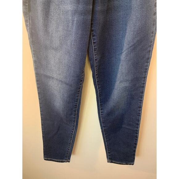A: GLOW MATERNITY Women’s Dark Wash Jeggings / Size: 14 - Picture 6 of 9